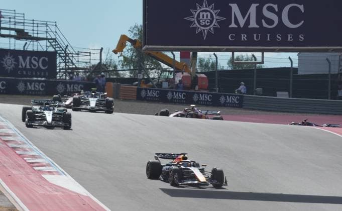 FORMULA 1 MSC CRUISES UNITED STATES GRAND PRIX 2025 18.10.2025, Circuit of The Americas, Austin, FORMULA 1 MSC CRUISES UNITED STATES GRAND PRIX 2025 , im Bild Max Verstappen (NLD), Oracle Red Bull Racing, George Russell (GBR), Mercedes-AMG Petronas Formula One Team, Carlos Sainz Jr. (ESP), Atlassian Williams Racing