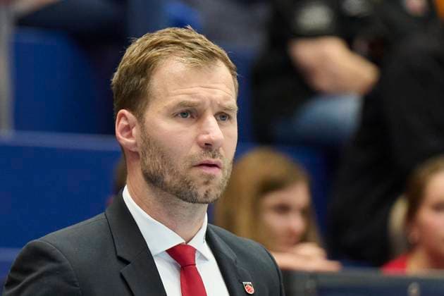 Anton Gavel (Bamberg, Head-Coach), Syntainics MBC vs. Bamberg Baskets, BBL Pokal Achtelfinale, Saison 2025 26, Basketball, Maenner, 18.10.2025. Weissenfels Stadthalle Sachsen-Anhalt Deutschland