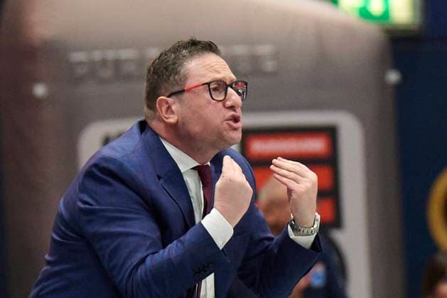 Marco Ramondino (MBC, Head-Coach), Syntainics MBC vs. Bamberg Baskets, BBL Pokal Achtelfinale, Saison 2025 26, Basketball, Maenner, 18.10.2025. Weissenfels Stadthalle Sachsen-Anhalt Deutschland