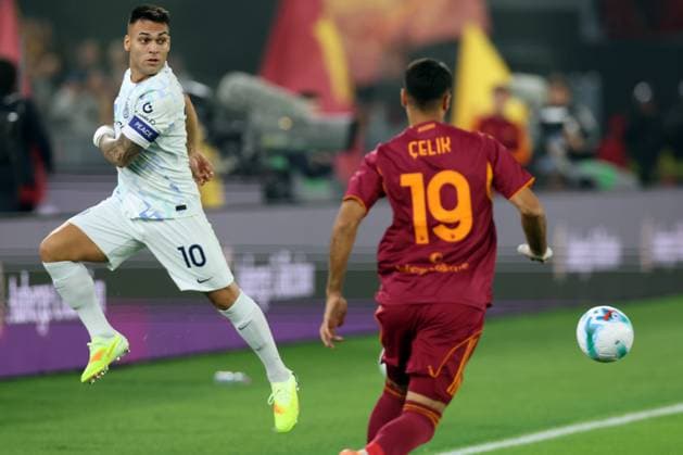 Football: Serie A Enilive 2025-2026 match SS AS Roma and FC Internazionale Rome, Italy October 18, 2025: Lautaro Martinez of F.C. Inter seen in action during the Serie A Enilive 2025-2026 football match between AS Roma and F.C. Internazionale of Milan at Olympic Stadium. rome olympic stadium italy italy Copyright: xmarcoxiacobucci