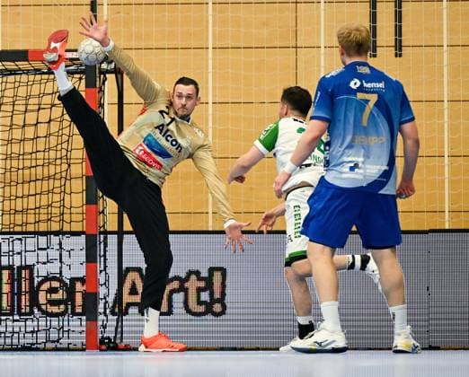 18.10.2025, xpsx, Handball 2. Bundesliga, TV Großwallstadt - HC Oppenweiler-Backnang v.l. Stefan Hanemann (Grosswallstadt) Elsenfeld Bayern Deutschland (DEU)