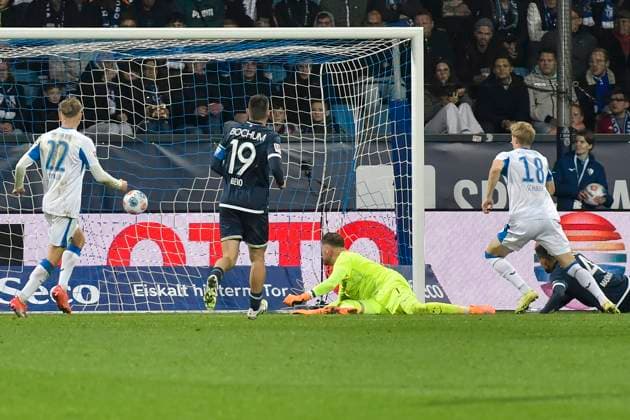Luca Schuler (BSC 18) erzielt das Tor zum 3:1 18.10.2025 Fussball VfL Bochum vs Hertha BSC, Vonovia Ruhrstadion, Bochum, DFB DFL REGULATIONS PROHIBIT ANY USE OF PHOTOGRAPHS AS IMAGE SEQUENCES AND OR QUASI-VIDEO