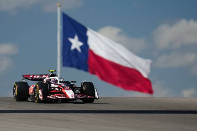 Oliver Bearman (GBR), MoneyGram Haas F1 Team, 87, Sprint Race during United States Grand Prix 2025, Formula 1 Championship in Austin, USA, October 18 2025  Copyright: xScottxColeman IPAxSportx xipa-agency.netx xx IPA_66761145 IPA_Agency_IPA66761145