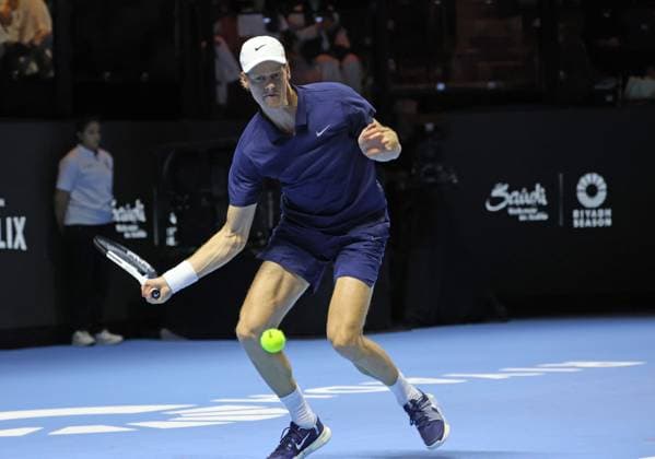 Riyadh, Saudi Arabia: Tennis SIX KINGS SLAM 2025 Jannik Sinner (ITA), Riyadh, Saudi Arabia, October 18, 2025. Photo RIYADH, SIX KINGS SLAM 2025  - ZUMAp169 20251018_zea_p169_1636 Copyright: xFelicexCalabrox