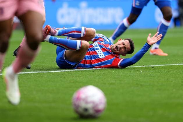 Crystal Palace v Bournemouth 18 October 2025 London - Premier League football - Crystal Palace v Bournemouth - Yeremy Pino of Crystal Palace claiming that he was fouled - (Photo by Mark Leech). London UK Copyright: xMarkxLeechxOffside