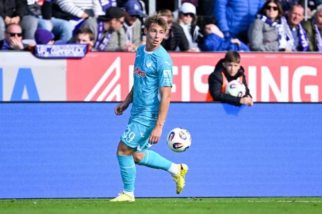 3. Liga - 25 26 - VfL Osnabrück - TSG Hoffenheim II am 18.10.2025 an der Bremer Brücke in Osnabrück Florian Bähr Baehr (Hoffenheim) am Ball.