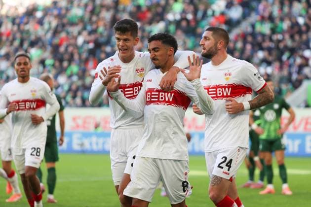 VfL vs. Stuttgart, 1. BL Wolfsburg, 18.10.2025, FUßBALL - VfL Wolfsburg vs. VfB Stuttgart, 1. BL, Saison 2025 26. Tiago Tamas (VfB Stuttgart) jubelt verhalten nach seinem Tor zum 0:1 Wolfsburg