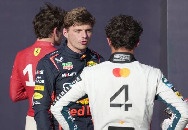 FORMULA 1 MSC CRUISES UNITED STATES GRAND PRIX 2025 18.10.2025, Circuit of The Americas, Austin, FORMULA 1 MSC CRUISES UNITED STATES GRAND PRIX 2025 , im Bild Poleposition für Max Verstappen (NLD), Oracle Red Bull Racing, 2.Startplatz für Lando Norris (GBR), McLaren F1 Team