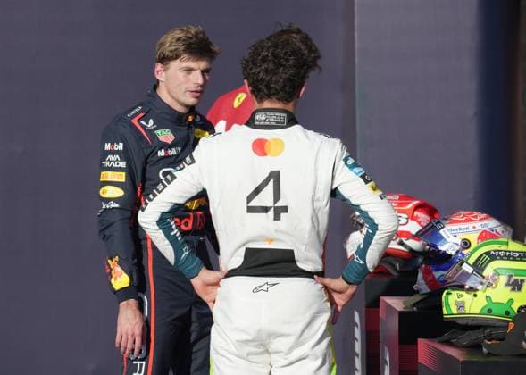 FORMULA 1 MSC CRUISES UNITED STATES GRAND PRIX 2025 18.10.2025, Circuit of The Americas, Austin, FORMULA 1 MSC CRUISES UNITED STATES GRAND PRIX 2025 , im Bild Poleposition für Max Verstappen (NLD), Oracle Red Bull Racing, 2.Startplatz für Lando Norris (GBR), McLaren F1 Team
