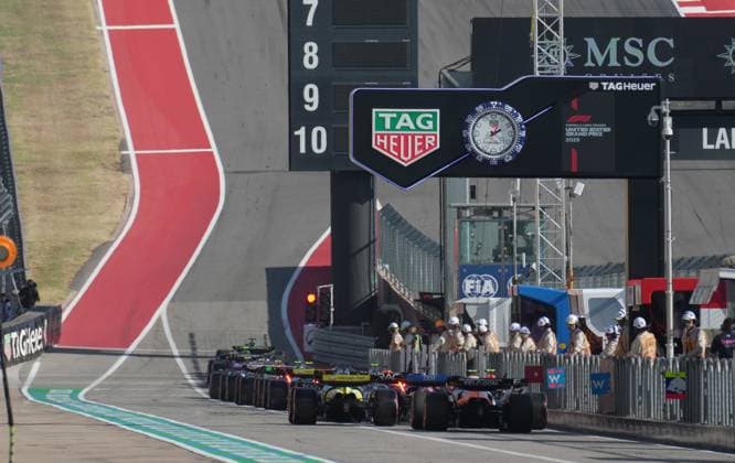 FORMULA 1 MSC CRUISES UNITED STATES GRAND PRIX 2025 18.10.2025, Circuit of The Americas, Austin, FORMULA 1 MSC CRUISES UNITED STATES GRAND PRIX 2025 , im Bild Alle Fahrer stellen sich zum Start des Qualifikation auf.