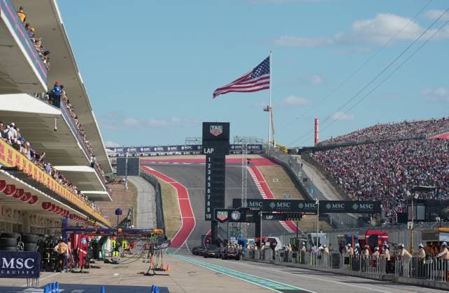 FORMULA 1 MSC CRUISES UNITED STATES GRAND PRIX 2025 18.10.2025, Circuit of The Americas, Austin, FORMULA 1 MSC CRUISES UNITED STATES GRAND PRIX 2025 , im Bild Alle Fahrer stellen sich zum Start des Qualifikation auf.
