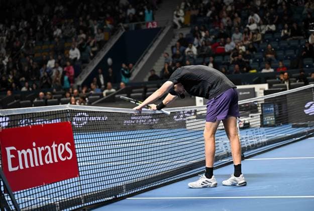 (251019) -- ALMATY, Oct. 19, 2025 -- Alex Michelsen of the United States reacts during the men s singles semifinal match against Corentin Moutet of France at the ATP, Tennis Herren 250 Almaty Tennis Open in Almaty, Kazakhstan, on Oct. 18, 2025. ) (SP)KAZAKHSTAN-ALMATY-TENNIS-ALMATY OPEN-SEMIFINAL LixRenzi 