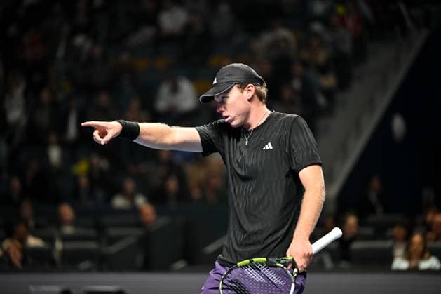 (251019) -- ALMATY, Oct. 19, 2025 -- Alex Michelsen of the United States celebrates scoring during the men s singles semifinal match against Corentin Moutet of France at the ATP, Tennis Herren 250 Almaty Tennis Open in Almaty, Kazakhstan, on Oct. 18, 2025. ) (SP)KAZAKHSTAN-ALMATY-TENNIS-ALMATY OPEN-SEMIFINAL LixRenzi 