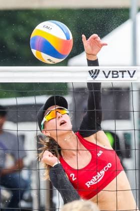 (251019) -- LAGUNA PROVINCE, Oct. 19, 2025 -- Stefanie Fejes of Australia competes during the women s semifinal match between Ieva Dumbauskaite Gerda Grudzinskaite of Lithuania and Jasmine Fleming Stefanie Fejes of Australia at the Volleyball World Beach Pro Tour in Laguna Province, the Philippines, on Oct. 19, 2025. ) (SP)THE PHILIPPINES-LAGUNA PROVINCE-VOLLEYBALL WORLD BEACH PRO TOUR ROUELLExUMALI 