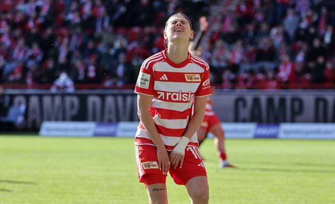 Eileen Campbell enttäuscht nach vergebener Torchance Enttäuschung Fußball Fussball Damen Frauen Bundesliga 7. Spieltag Saison 2025 2026 19.10.2025 1.FC Union Berlin vs. RB Leipzig RBL DFL regulations prohibit any use of photographs as image sequences and or quasi-video