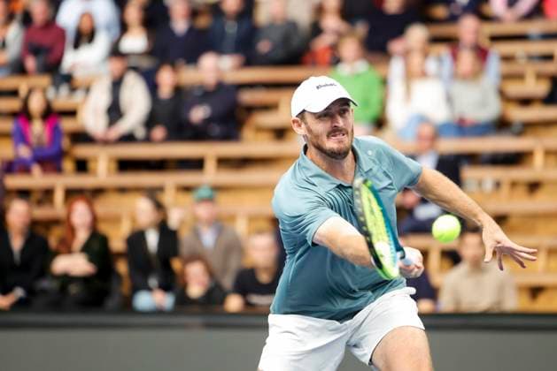 STOCKHOLM, SVERIGE 20251019 USAs Robert Galloway oh Österrikes Alexander Erler möter USAs Vasil Kirkov och Nederländernas Bart Stevens under finalen i dubbel under tennisturneringen BNP Paribas Nordic Open i Kungliga tennishallen. STOCKHOLM SVERIGE x62260x