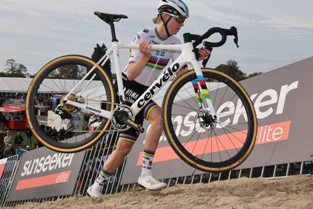 Telenet Superprestige 2025-2026 Ruddervoorde {city:0:UC}, {country:0:UC} - {monthname:0:UC} {day0} : during the 1st leg of the Ruddervoorde Telenet Superprestige 2025-2026 a cyclocross race for Men Elite on {monthname} {day}, {year4} in {city:PC}, {country:PC}, {date} ( Ruddervoorde Belgium  Copyright: x Creator x