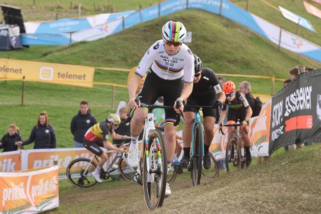 Telenet Superprestige 2025-2026 Ruddervoorde {city:0:UC}, {country:0:UC} - {monthname:0:UC} {day0} : during the 1st leg of the Ruddervoorde Telenet Superprestige 2025-2026 a cyclocross race for Men Elite on {monthname} {day}, {year4} in {city:PC}, {country:PC}, {date} ( Ruddervoorde Belgium  Copyright: x Creator x