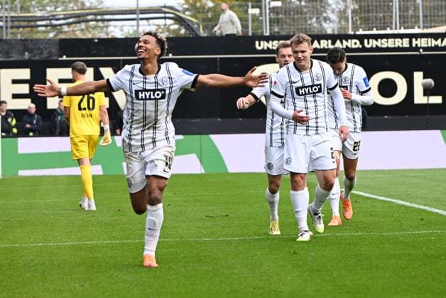 Fussball - 2.Bundesliga - Saison 2025 26 14.09.2025 Ursapharm-Arena SV Elversberg (elv) - SpVgg Fürth (fue) Bambase CONTE (SV Elversberg) jubelt nach dem 1:0 Fussball - 2. Bundesliga - SV Elversberg