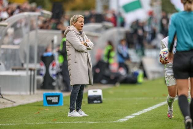 DEU, Frankfurt, Eintracht Frankfurt vs Werder Bremen, Google Pixel Frauen Bundesliga, DFB, Saison 2526, Stadion am Bretanobad, 7. Spieltag im Bild: Friederike Kromp (Trainerin Werder Bremen) DFB DFL REGULATIONS PROHIBIT ANY USE OF PHOTOGRAPHS AS IMAGE SEQUENCES AND OR QUASI-VIDEO, 19.10.2025 Copyright: HMBxMedia HendrikxHamelau