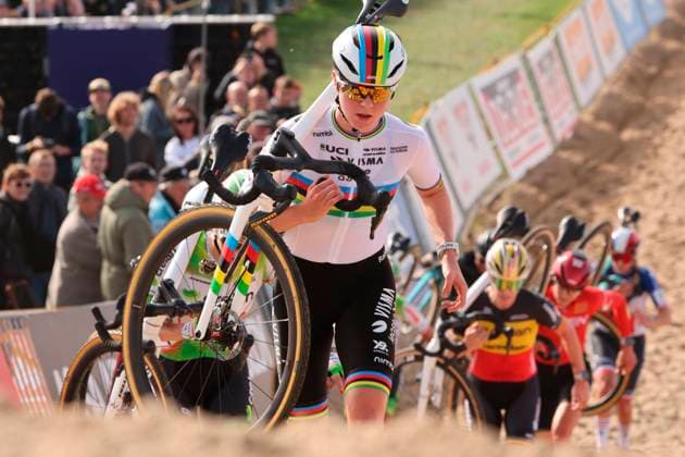 Telenet Superprestige 2025-2026 Ruddervoorde RUDDERVOORDE, BELGIUM - OCTOBER 19 : Van Empel Fem (NED) of Visma Lease A Bike during the 1st leg of the Ruddervoorde Telenet Superprestige 2025-2026 a cyclocross race for Women Elite on October 19, 2025 in Ruddervoorde, Belgium, 19 10 2025 ( Ruddervoorde Belgium  Copyright: xGiannixBarbieuxx