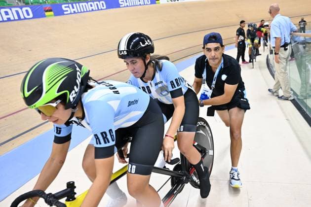 2025 UCI Para-Cycling Track World Championships Picture by Simon Wilkinson SWpix.com - 19 10 2025 - Cycling - 2025 UCI Para-Cycling Track World Championships - Rio Olympic Velodrome, Rio de Janeiro, Brazil - WB Sprint Qualifying - Maria Jose Quiroga Chichauala (Argentina) piloted by Gabriela Gisel Roja (Argentina) Copyright: x xSWpix.comx(t axPhotographyxHubxLtd)xSimonxWilkinson SWpix.comx SWP-3030-10190