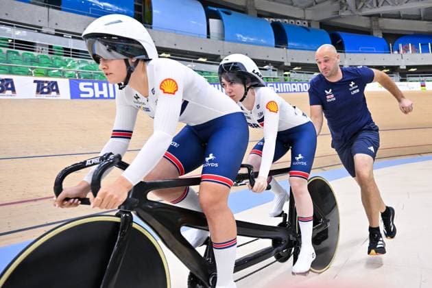 2025 UCI Para-Cycling Track World Championships Picture by Simon Wilkinson SWpix.com - 19 10 2025 - Cycling - 2025 UCI Para-Cycling Track World Championships - Rio Olympic Velodrome, Rio de Janeiro, Brazil - WB Sprint Qualifying - Sophie Unwin (Great Britain) piloted by Jenny Holl (Great Britain) Copyright: x xSWpix.comx(t axPhotographyxHubxLtd)xSimonxWilkinson SWpix.comx SWP-3030-10196