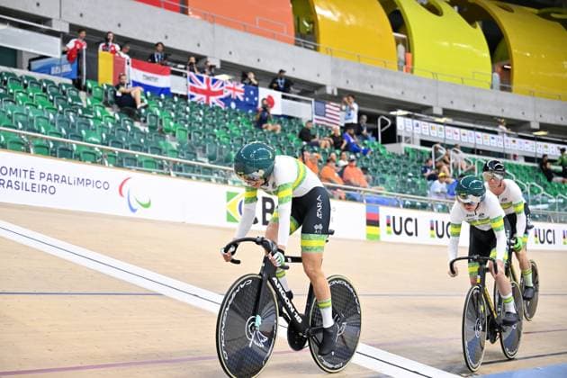 2025 UCI Para-Cycling Track World Championships Picture by Simon Wilkinson SWpix.com - 19 10 2025 - Cycling - 2025 UCI Para-Cycling Track World Championships - Rio Olympic Velodrome, Rio de Janeiro, Brazil - Mixed C1-5 750 m Team Sprint Qualifying - Erin Normoyle (Australia), Gordon Allan (Australia), Korey Boddington (Australia) Copyright: x xSWpix.comx(t axPhotographyxHubxLtd)xSimonxWilkinson SWpix.comx SWP-3030-10209