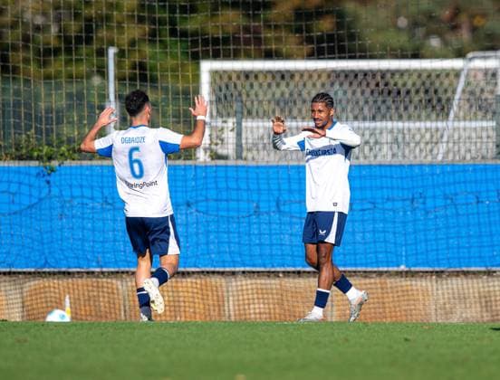 Fussball, Herren, Saison 2025 2026, Regionalliga Nordost (12. Spieltag), Hertha BSC II - Chemnitzer FC, v.l. Shalva Ogbaidze (Hertha II), Jeremy Dudziak (Hertha II), Jubel nach Tor zum 2:0, 19.10. 2025, Copyright: xSebastianxRäppold MatthiasxKochx