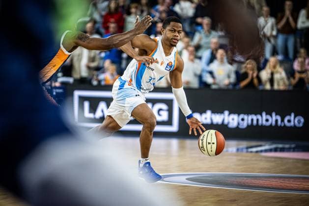 Rostock, Deutschland 19. Oktober 2025: 1.BBL - 2025 2026 - Rostock Seawolves vs. Science City Jena Im Bild: Eric Washington (Science City Jena) Copyright: xFotostandx xVoelkerx