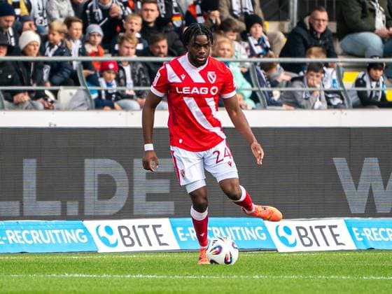 Anderson Lucoqui (FC Energie Cottbus, 24) am Ball, GER, SSV Ulm 1846 vs. FC Energie Cottbus, Fussball, 3. Liga, Spielzeit 2025 2026, 19.10.2025, DFB DFL regulations prohibit any use of photographs as image sequences and or quasi-video. GER, SSV Ulm 1846 vs. FC Energie Cottbus, Fussball, 3. Liga, Spielzeit 2025 2026, 19.10.2025 Ulm Copyright: xMichaelxSchmidt Eibner-Pressefotx EP_MST