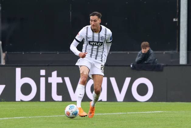 19.10.2025, Fussball, Herren, 2. Bundesliga, Saison 2025 2026, SV 07 Elversberg SpVgg Greuther Fürth, Younes Ebnoutalib (SV 07 Elversberg) Elversberg Ursapharm-Arena an der Kaiserlinde Saarland Deutschland (DE)