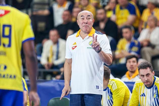 Kielce 19.10.2025 PILKA RECZNA MEZCZYZN 8 KOLEJKA ORLEN SUPERLIGA SEZON 2025 26 --- MEN S HANDBALL TOP LEAGUE DAY 8 MATCH Industria Kielce - Orlen Wisla Plock NZ COACH TRENER TALANT DUJSHEBAEV FOT. JACEK STANISLAWEK 400mm.pl NEWSPIX.PL --- newspix.pl 