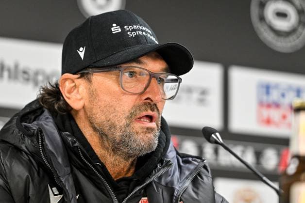 GER, 3. Liga, SSV Ulm 1846 vs FC Energie Cottbus 19.10.2025, Donaustadion, Ulm, GER, 3. Liga, SSV Ulm 1846 vs FC Energie Cottbus, im Bild Claus-Dieter Wollitz (Cottbus), Pressekonferenz nach Spielende