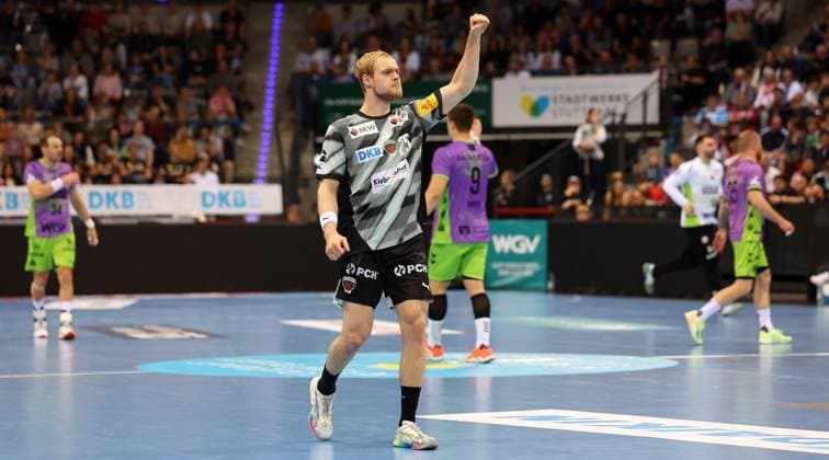 BAU 19.10.2025 Stuttgart Handball TVB Stuttgart vs. Füchse Berlin, Matthes Langhoff (Berlin) jubelt und ballt die Faust