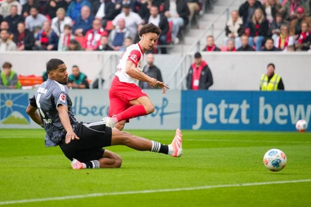 Deutschland, Fußball, 1 Bundesliga, Saison 2025 2026, 7. Spieltag SC Freiburg vs. Eintracht Frankfurt Europa-Park-Stadion (Freiburg): Derry Scherhant (SC Freiburg 7) Tor, Torjubel, Emotionen, Torschuss, Freude, Jubel, Freiburg Europa Park Stadion Baden-Württemberg Deutschland Copyright: xFINLEYxMÖRCHx