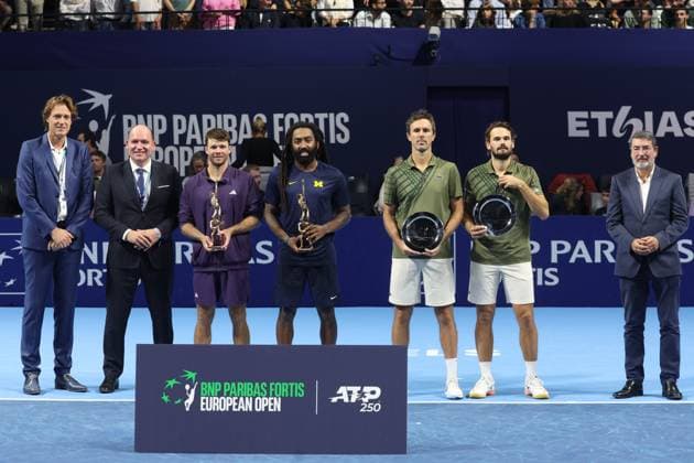 Christian Harrison and Evan King pose with their trophy for the photographer after the European Open ATP, Tennis Herren tennis tournament doubles in Brussels, on Sunday 19 October 2025. This year s edition of the tournament is taking place from 12 to 19 October 2025. VIRGINIExLEFOUR  x137297861x