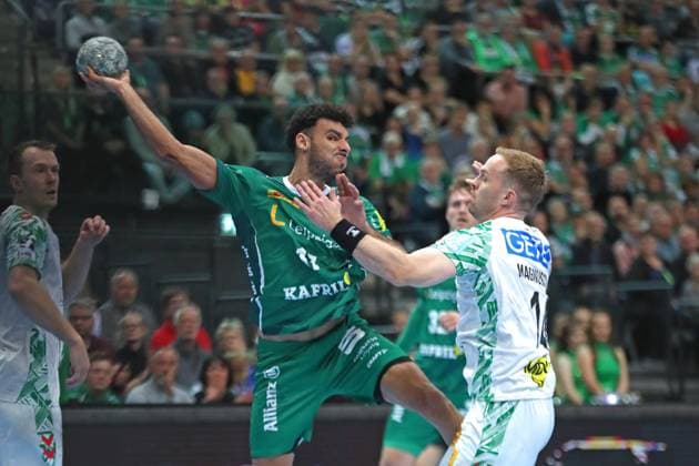 Handball DAIKIN HBL: SC DHfK Leipzig - SC Magdeburg; 19.10.2025 Ahmed Khairi (17, SC DHfK Leipzig). Handball, DAIKIN HBL, 1. Bundesliga, Saison 2025 2026, 9. Spieltag: SC DHfK Leipzig vs. SC Magdeburg am 19.10.2025 in der Quarterback Immobilien Arena Leipzig. Copyright: xBEAUTIFULxSPORTS JanxKaeferx