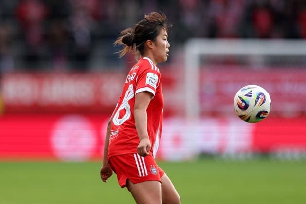Momoko Tanikawa (FC Bayern Muenchen, 18), GER, FC Bayern Muenchen vs. 1. FC Koeln, Fussball, Google Pixel Frauen-Bundesliga, 7. Spieltag, Saison 2025 2026, 19.10.2025, DFL DFB REGULATIONS PROHIBIT ANY USE OF PHOTOGRAPHS as IMAGE SEQUENCES and or QUASI-VIDEO, GER, FC Bayern Muenchen vs. 1. FC Koeln, Fussball, Google Pixel Frauen-Bundesliga, 7. Spieltag, Saison 2025 2026, 19.10.2025 Muenchen Copyright: xEibner-Pressefoto JennixMaulx EP_JML