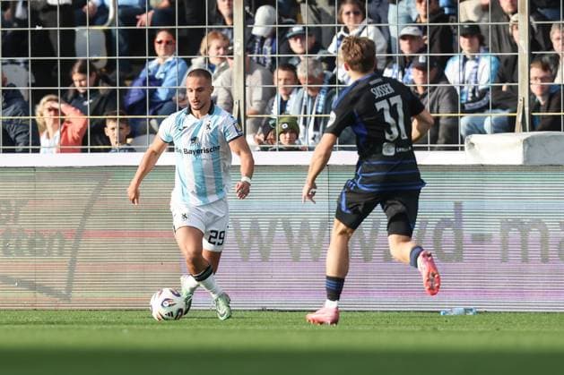Fussball, 3.Liga Saison 2025 2026 11.Spieltag TSV 1860 München - MSV Duisburg 19.10.2025, Stadion an der Grünwalder Str. Marvin Rittmüller (München, 29) München Städt. Stadion an der Grünwalder Str. Bayern Deutschland