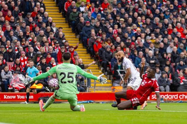 Football - FA Premier League - Liverpool FC v Manchester United, ManU FC LIVERPOOL, ENGLAND - Sunday, October 19, 2025: Manchester United s Bryan Mbeumo scores the first goal during the FA Premier League match between Liverpool FC and Manchester United FC at Anfield. (Photo by David Rawcliffe Propaganda) LIVERPOOL Anfield MERSEYSIDE ENGLAND  Copyright: xDavidxRawcliffex P2025-10-19-Liverpool_Man_Utd-14