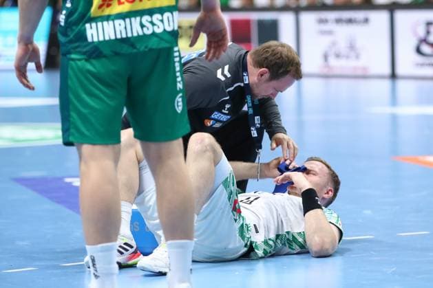 19.10.2025, xtgx, Handball, Daikin HBL, SC DHfK Leipzig - SC Magdeburg v.l. Omar Ingi Magnusson (Magdeburg, 14) verletzt Verletzung Leipzig