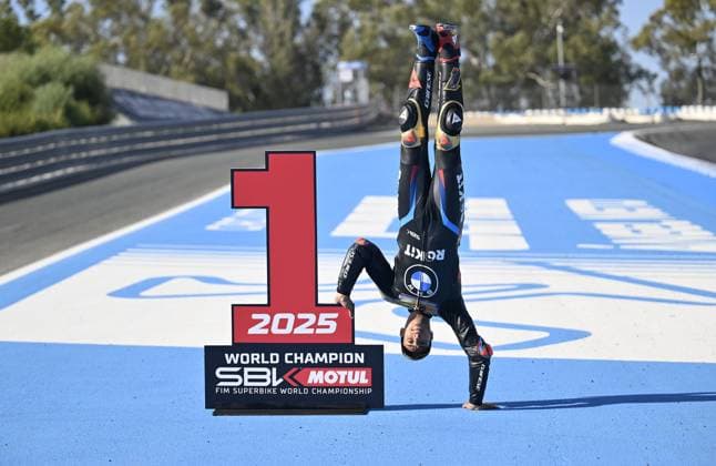 Turkish motorcycle racer Toprak Razgatlioglu wins 2025 World Superbike Championship in Spain JEREZ DE LA FRONTERA, SPAIN - OCTOBER 19: Turkish rider Toprak Razgatlioglu of Rokit BMW Motorrad celebrates after winning the 2025 World Superbike Championship during the 12th and final round of the season at the Jerez-Angel Nieto Circuit in Jerez de la Frontera, Spain on October 19, 2025. Razgatlioglu won the 2025 WSBK world title after finishing third in the season s final race in Spain. Known as El Turco by his fans, he had won the 2021 and 2024 championships. With this latest victory, he has won the title three times in total. Burak Akbulut Anadolu Jerez de la Frontera Spain. Editorial use only. Please get in touch for any other usage.  Copyright: x2025xAnadoluxBurakxAkbulutx