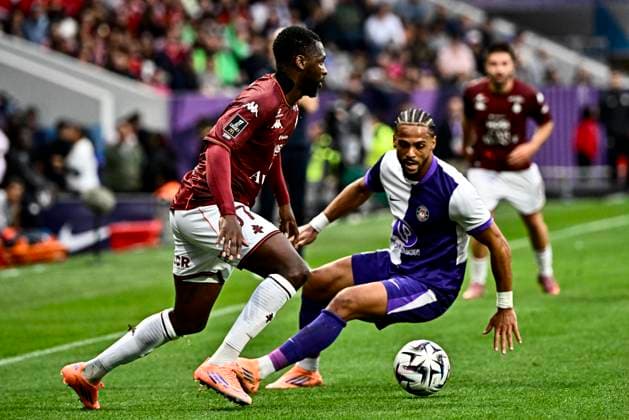 FOOTBALL : Toulouse vs Metz - 8eme Journee de Ligue 1 McDonald S - Toulouse - 19 10 2025 Fode Ballo (fcm) Toulouse  Copyright: xThierryxBretonx