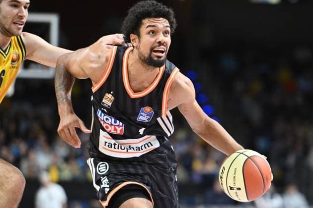 Len Schoormann (Ratiopharm Ulm, 1) GER, Alba Berlin gegen Ratiopharm Ulm, Basketball, BBL Pokal, Saison 2025 2026, Achtelfinale, 19.10.2025 GER, Alba Berlin gegen Ratiopharm Ulm, Basketball, BBL Pokal, Saison 2025 2026, Achtelfinale, 19.10.2025 Berlin Copyright: xEibner-Pressefoto RyanxSleimanx EP_RSN