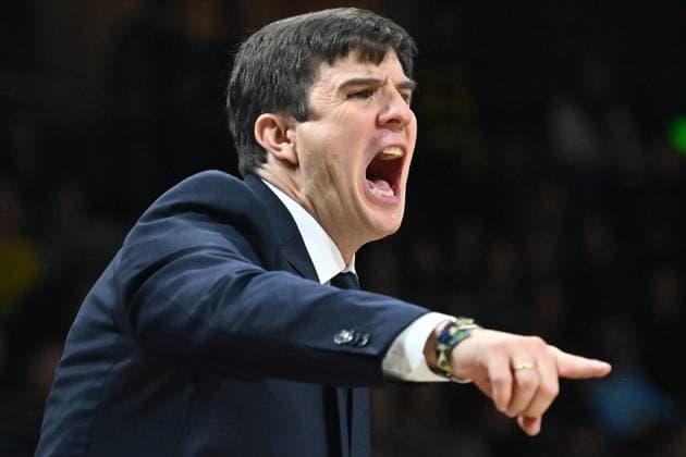 Pedro Calles (ALBA Berlin, Chef-Trainer) GER, Alba Berlin gegen Ratiopharm Ulm, Basketball, BBL Pokal, Saison 2025 2026, Achtelfinale, 19.10.2025 GER, Alba Berlin gegen Ratiopharm Ulm, Basketball, BBL Pokal, Saison 2025 2026, Achtelfinale, 19.10.2025 Berlin Copyright: xEibner-Pressefoto RyanxSleimanx EP_RSN