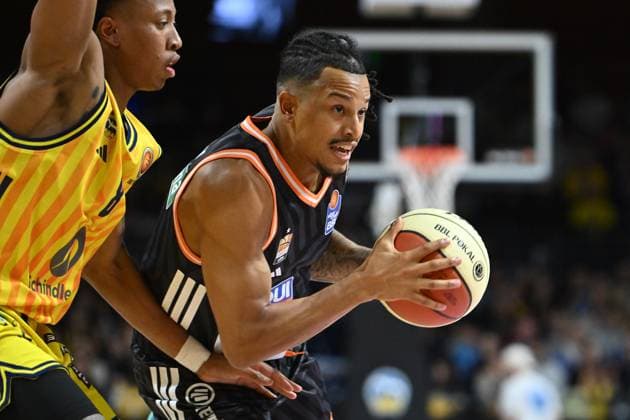 Nelson Weidemann (Ratiopharm Ulm, 0) GER, Alba Berlin gegen Ratiopharm Ulm, Basketball, BBL Pokal, Saison 2025 2026, Achtelfinale, 19.10.2025 GER, Alba Berlin gegen Ratiopharm Ulm, Basketball, BBL Pokal, Saison 2025 2026, Achtelfinale, 19.10.2025 Berlin Copyright: xEibner-Pressefoto RyanxSleimanx EP_RSN