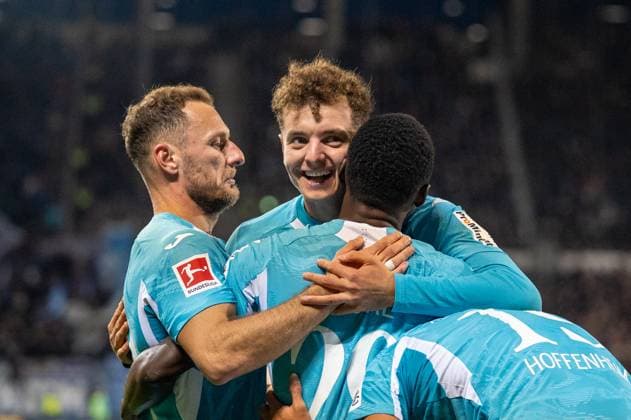 Deutschland, Fussball, 1. Bundesliga, 7. Spieltag 2025 2026, FC St. Pauli - TSG Hoffenheim am 19.10. in Hamburg (Millerntor-Stadion): 0:1 durch Bazoumana TourÃ (TSG Hoffenheim 29) Torjubel Copyright: xSvenxHeidmannx