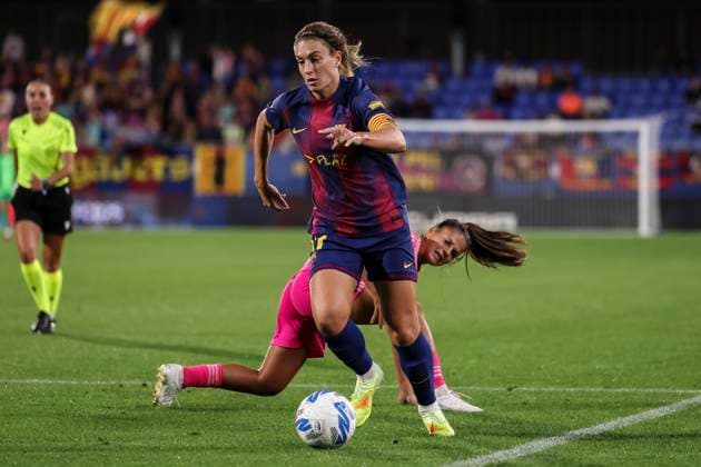 October 19, 2025, Sant Joan Despi, Barcelona, Spain: Alexia Putellas Segura of FC Barcelona, Barca in action during the Spanish Women league, Liga F, football match played between FC Barcelona and Granada CF at Johan Cruyff Stadium on October 19, 2025 in Sant Joan Despi, Barcelona. Sant Joan Despi Spain - ZUMAa181 20251019_zaa_a181_268 Copyright: xJavierxBorregox