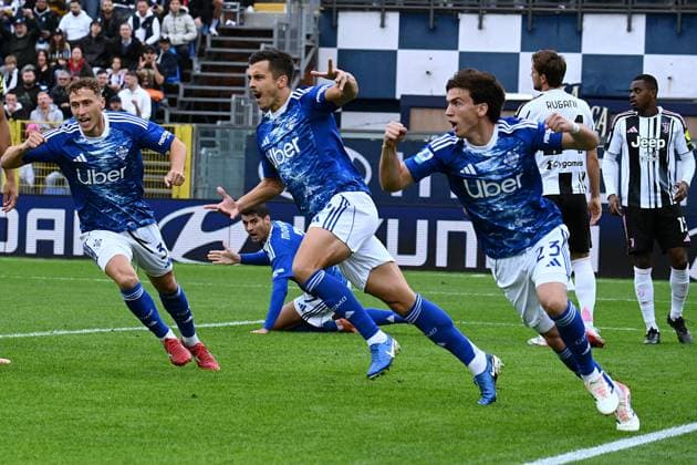 Kempf Marc Oliver (Como 1907) celebrates after the goal during Como 1907 vs Juventus FC, Italian soccer Serie A match in Como, Italy, October 19 2025  Copyright: xPasqualexGolia IPAxSportx xipa-agency.netx xx IPA_66816697 IPA_Agency_IPA66816697